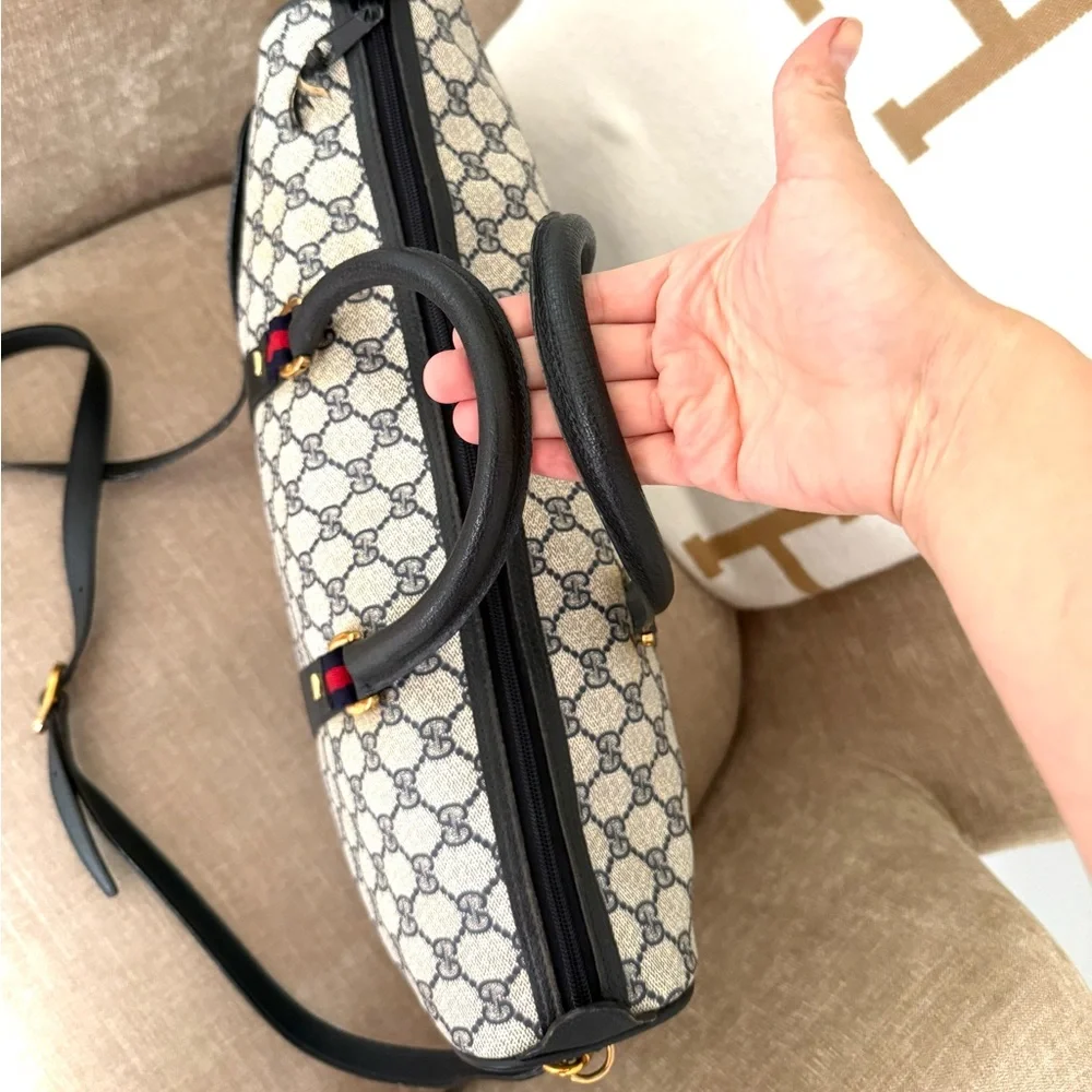 Authentic Gucci GG Supreme coated canvas  Boston Bag Satchel navy grey canvas